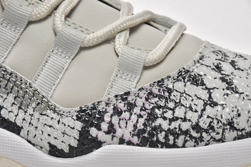 yupoo_352186_e574ec50.jpg 【CH0XH】低帮白蛇 纯原级乔丹11代篮球鞋 CD6846-002 Air Jordan 11 Retro Low Light Bone Snakeskin