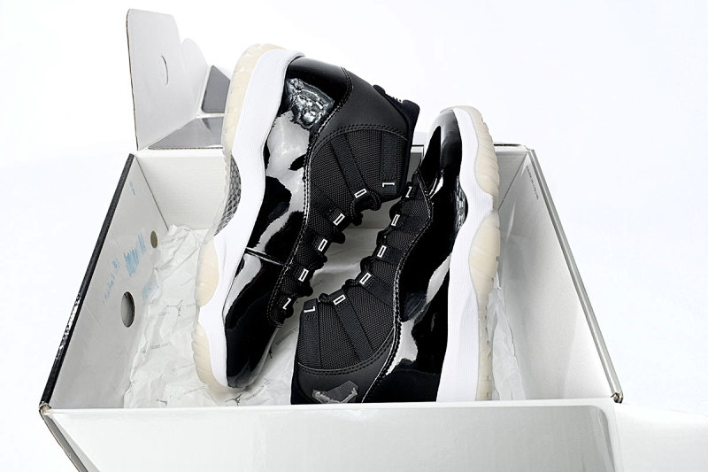 【DH0XP】黑银 XP版乔丹11代篮球鞋运动鞋CT8012-011 Air Jordan 11 25th Anniversary Black Silver Eyelets