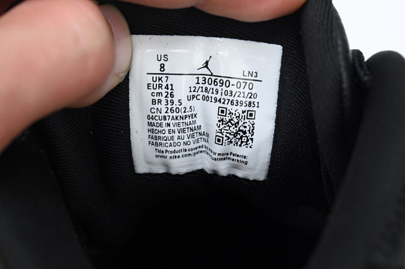 yupoo_353098_26eb1eb9.jpg 【DN5DJ】黑黄 乔12复古篮球鞋 130690-070 Air Jordan 12 Retro 'University Gold'