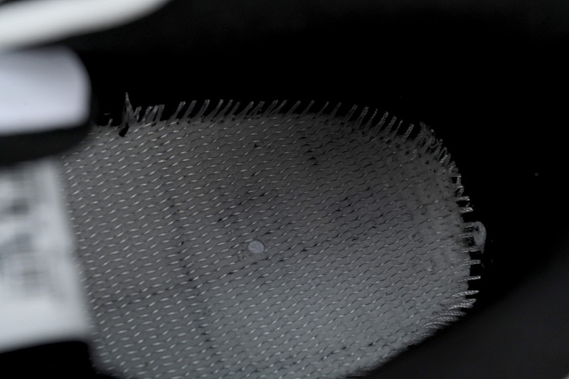 【DN5DJ】白黑金 乔12复古篮球鞋 130690-125 Air Jordan 12 Retro 'Taxi'