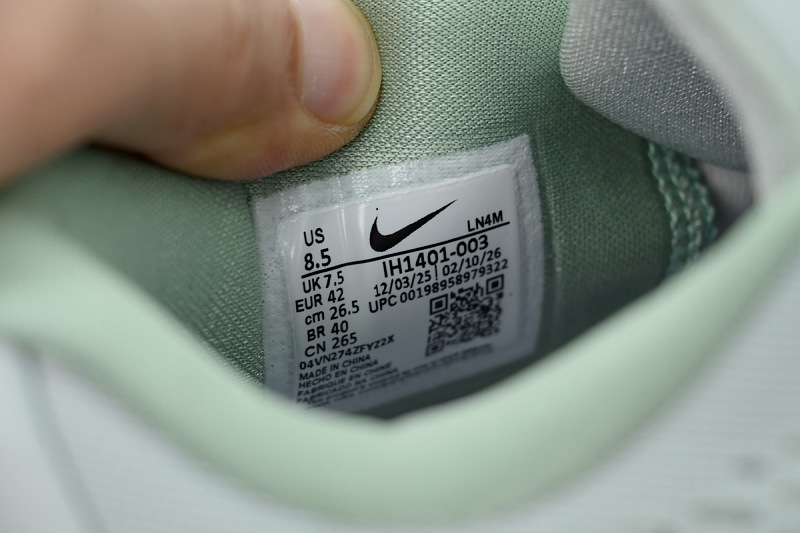 yupoo_355521_678924b2.jpg 【CA3S2】薄荷绿 S2版本科比9代篮球鞋 IH1401-003 Nike Kobe 9 Low EM Protro 'Light Silver'