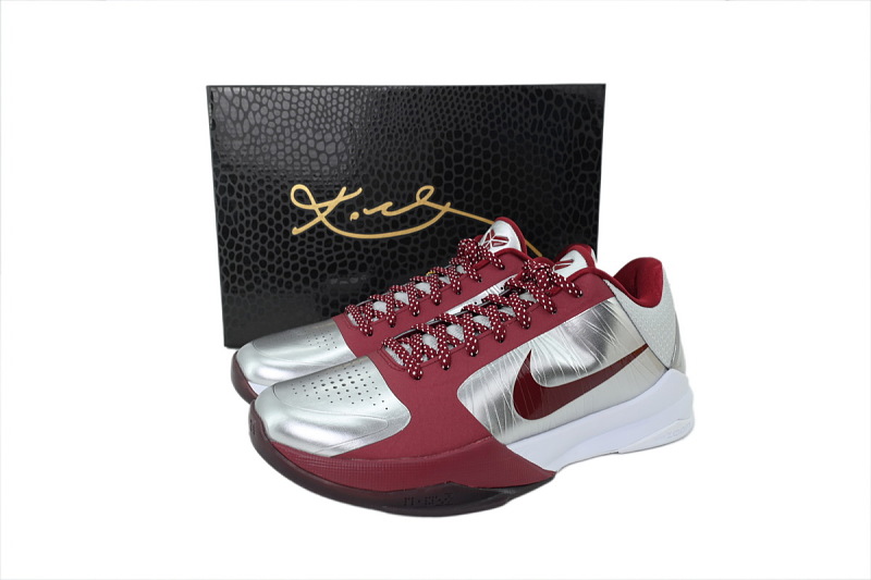 【FH0H1】酒红大学 H12版本科比5代篮球鞋 IM0557-001 Nike Zoom Kobe 5 Protro 'Lower Merion Aces'