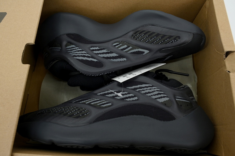 【DA0LW】67799黑色 LW版阿迪达斯椰子700V3 H67799 Adidas Yeezy 700 V3 'Alvah'