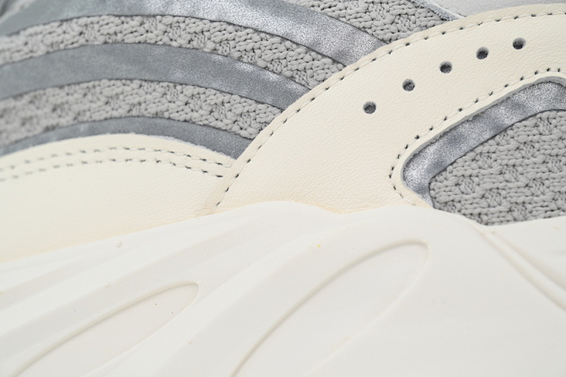 yupoo_358615_e23a8b8a.jpg 【DA7LW】2829灰白 LW版阿迪达斯椰子700V2 EF2829 Yeezy Boost 700 V2 “Static”