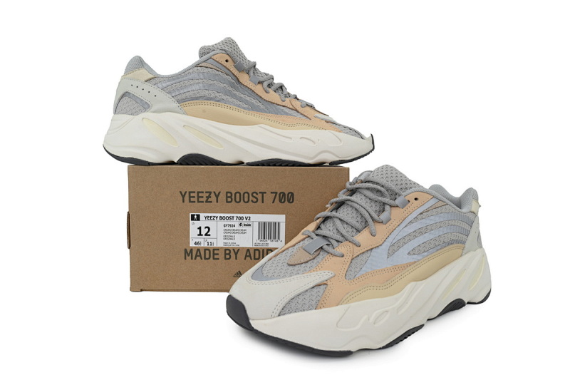 yupoo_358663_0724c3af.jpg 【DA7LW】7924奶油 LW版阿迪达斯椰子700V2 GY7924 adidas Yeezy Boost 700 V2 “Cream”