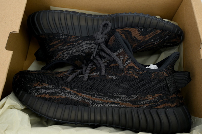 【DA7LW】比斯黑3774 阿迪达斯 LW版巴斯夫椰子350 V2  GW3774 adidas Yeezy Boost 350 V2 MX Rock
