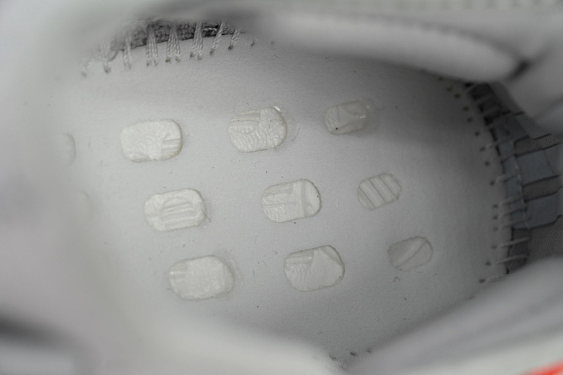 yupoo_359119_6280f82c.jpg 【DA7LW】尾灯9017 阿迪达斯 LW版巴斯夫椰子350 V2 FX9017 adidas Yeezy Boost 350 V2 “Tail Light”