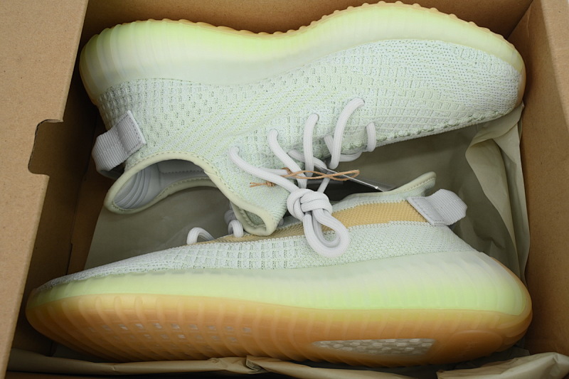 yupoo_359407_e11dd3a3.jpg 【DA7LW】海盐7491 阿迪达斯 LW版巴斯夫椰子350 V2 EG7491 Adidas Yeezy Boost 350 V2“Hyperspace”