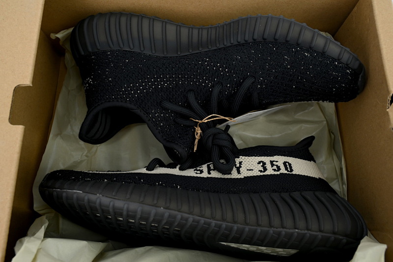 yupoo_359647_d35381ca.jpg 【DA7LW】黑白1604 阿迪达斯 LW版巴斯夫椰子350 V2 BY1604 Adidas Yeezy Boost 350 V2 Core Black/White
