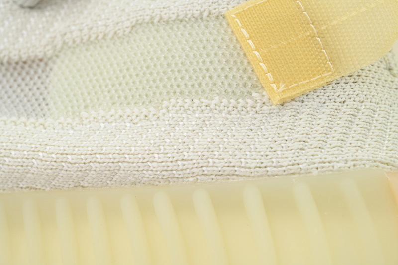 【DA1LW】北极光3438 阿迪达斯 LW版巴斯夫椰子350 V2  GY3438 Adidas Yeezy Boost 350 V2 Light UV Sensitive