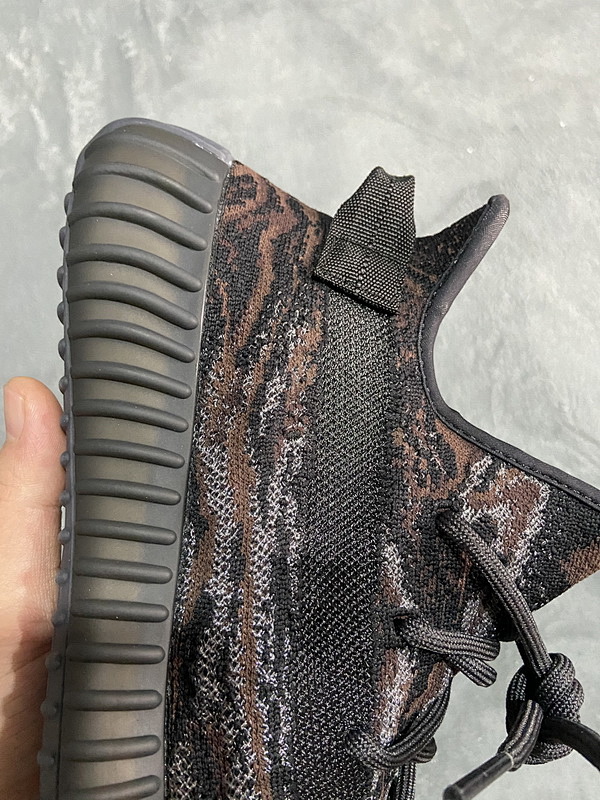 【AA1AH】比斯黑3774  本地版阿迪达斯椰子350二代真爆米花 GW3774 adidas Yeezy Boost 350 V2 MX Rock