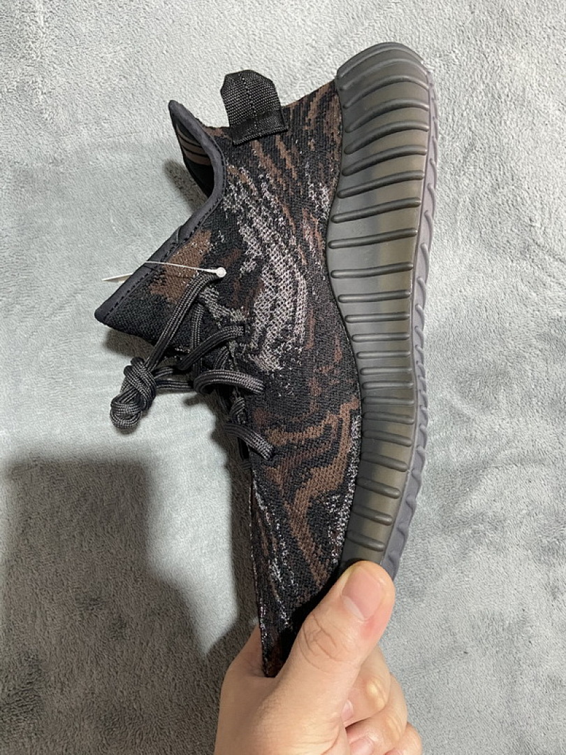 【AA1AH】比斯黑3774  本地版阿迪达斯椰子350二代真爆米花 GW3774 adidas Yeezy Boost 350 V2 MX Rock