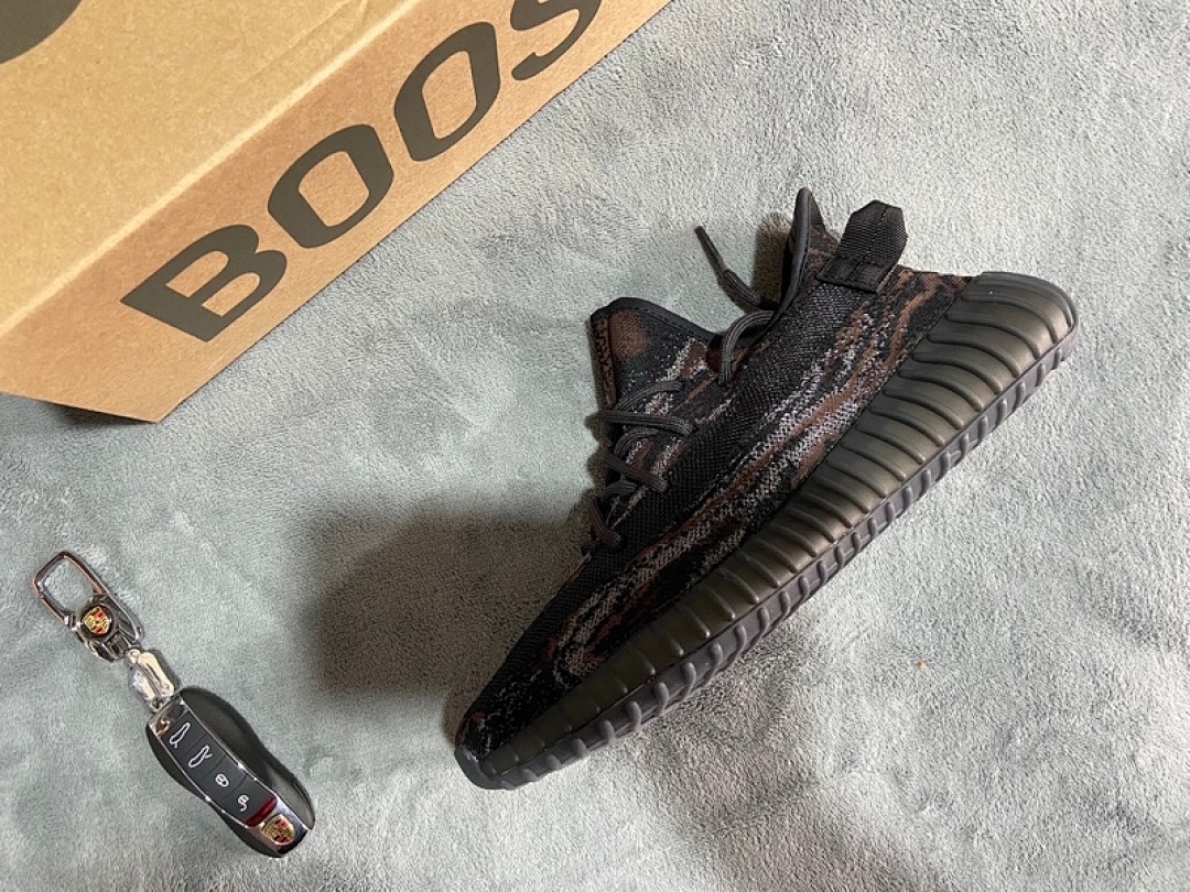【AA1AH】比斯黑3774  本地版阿迪达斯椰子350二代真爆米花 GW3774 adidas Yeezy Boost 350 V2 MX Rock