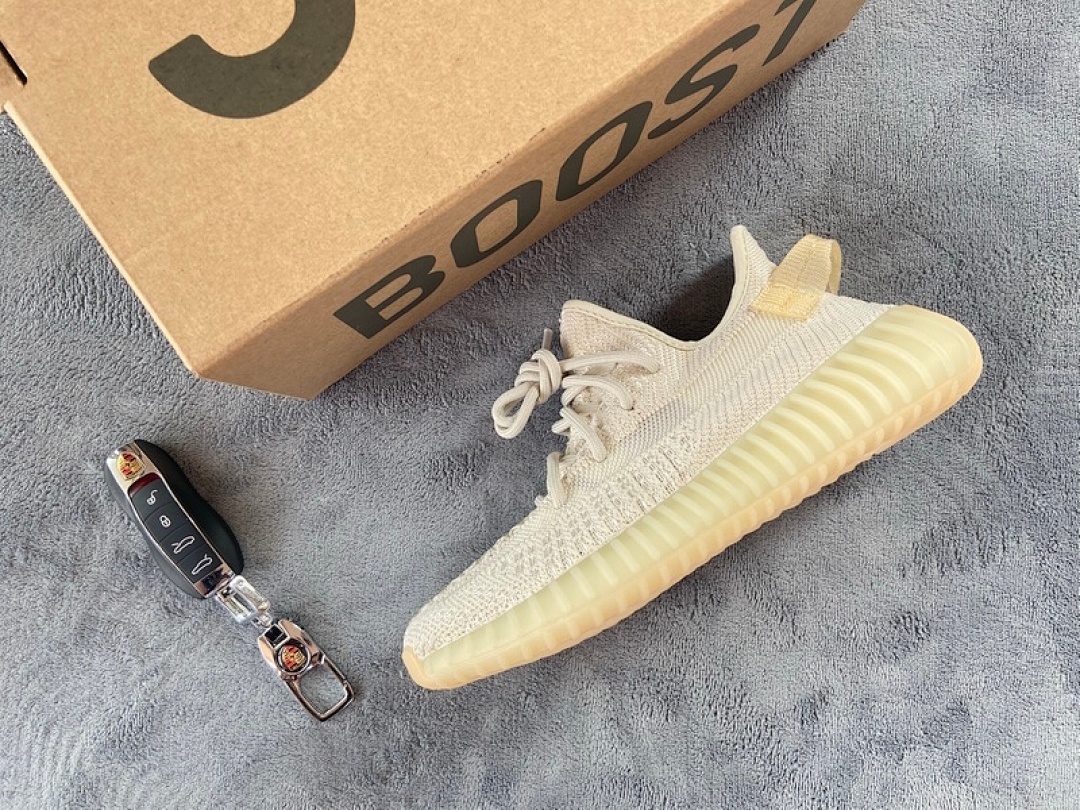 【AA1AH】白极光 温变3438 本地版阿迪达斯椰子350二代真爆米花  GY3438 Adidas Yeezy Boost 350 V2 Light UV Sensitive