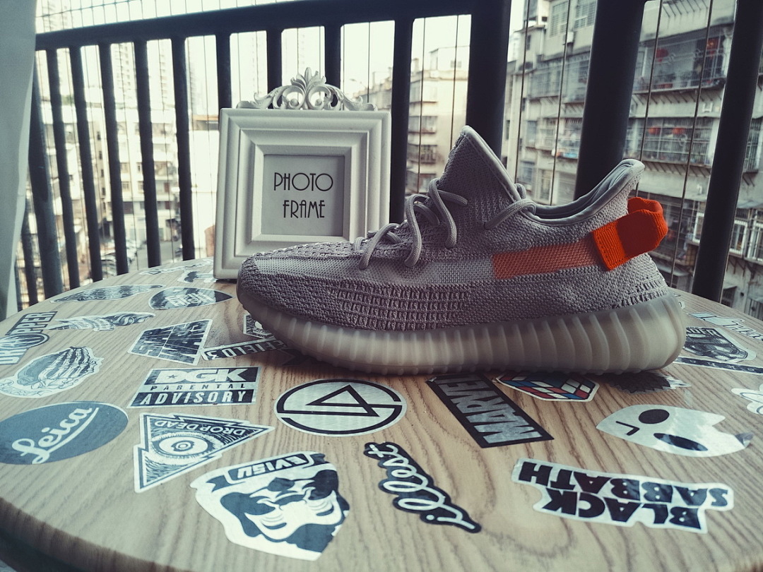 yupoo_361843_0f14ad97.jpg 【AB1AH】尾灯9017 阿迪达斯椰子350二代 本地真爆米花 FX9017 adidas Yeezy Boost 350 V2 “Tail Light”Real Boost
