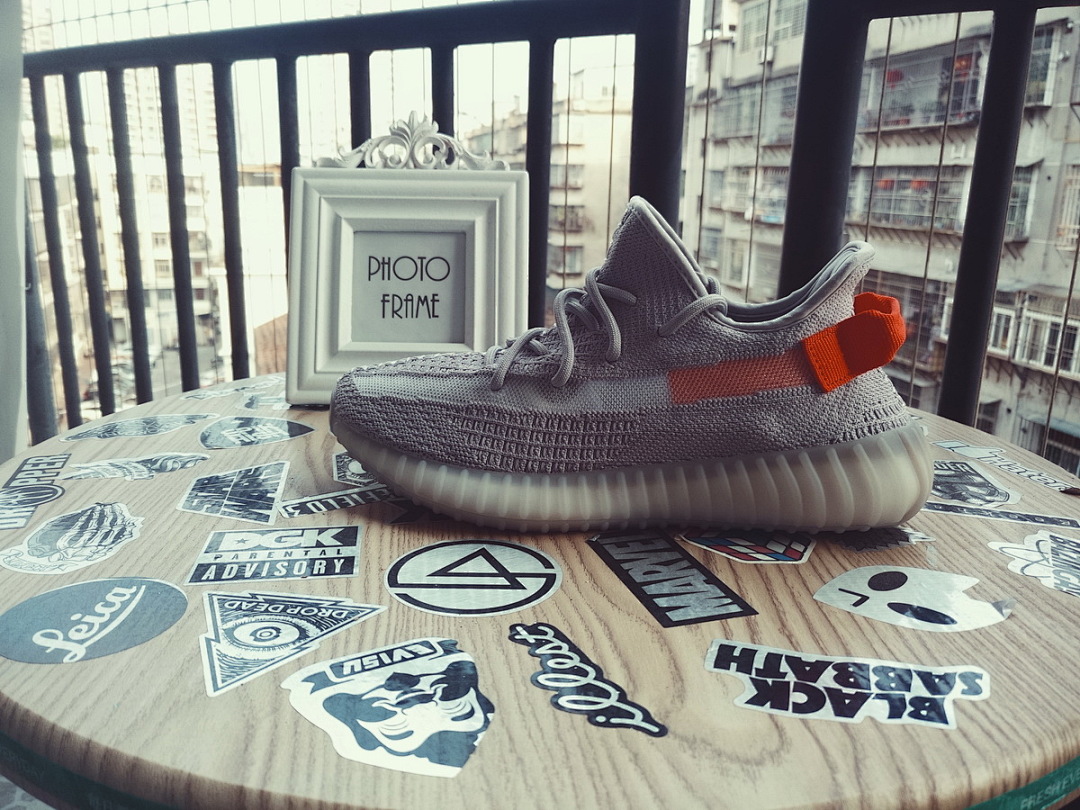 yupoo_361843_dc7b3ad5.jpg 【AB1AH】尾灯9017 阿迪达斯椰子350二代 本地真爆米花 FX9017 adidas Yeezy Boost 350 V2 “Tail Light”Real Boost