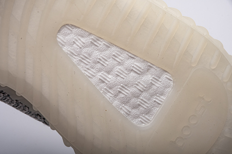 yupoo_362122_9ec13379.jpg 【AB1AH】幻兰星5317 本地版真爆米花 椰子Adidas Yeezy 350 Boost V2 "Cloud White Reflective" FW5317