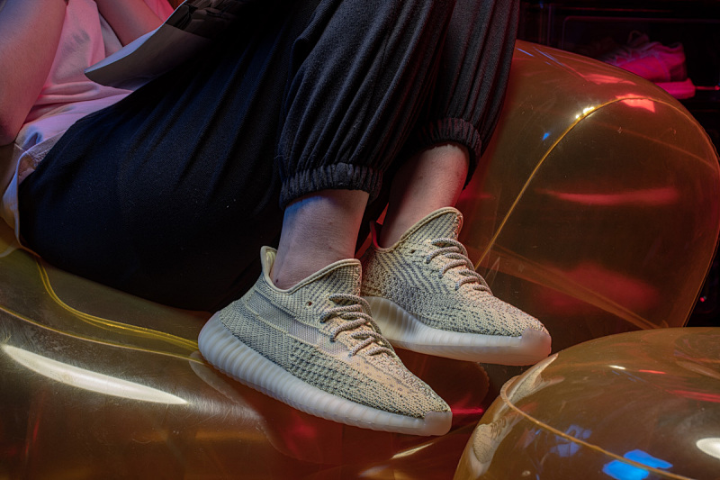 yupoo_362426_12ec4711.jpg 【AB1AH】丁黄星3255 本地版真爆米花 椰子Adidas Yeezy 350 Boost V2 "Antlia Reflective" FV3255