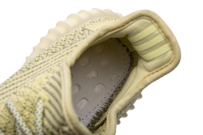 yupoo_362426_a8e2a1a7.jpg 【AB1AH】丁黄星3255 本地版真爆米花 椰子Adidas Yeezy 350 Boost V2 "Antlia Reflective" FV3255
