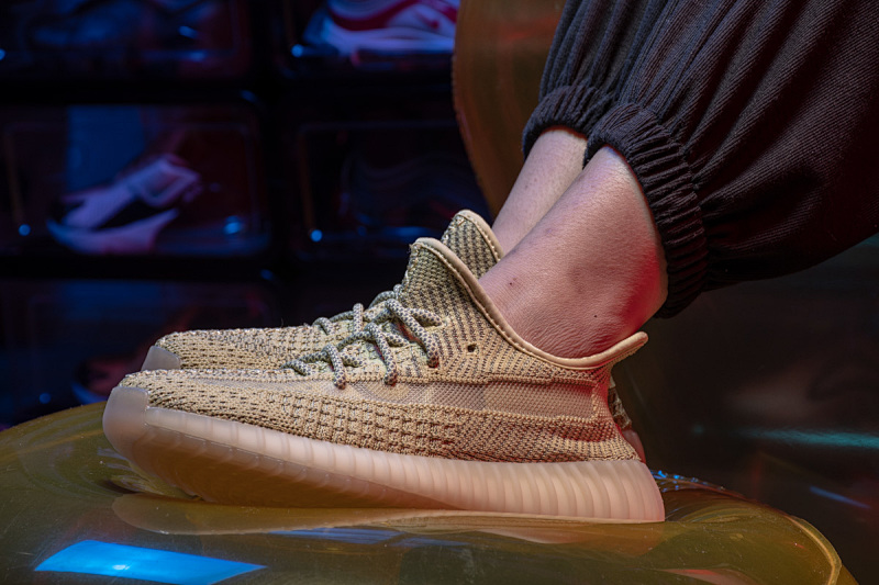 yupoo_362426_df1fd5a3.jpg 【AB1AH】丁黄星3255 本地版真爆米花 椰子Adidas Yeezy 350 Boost V2 "Antlia Reflective" FV3255