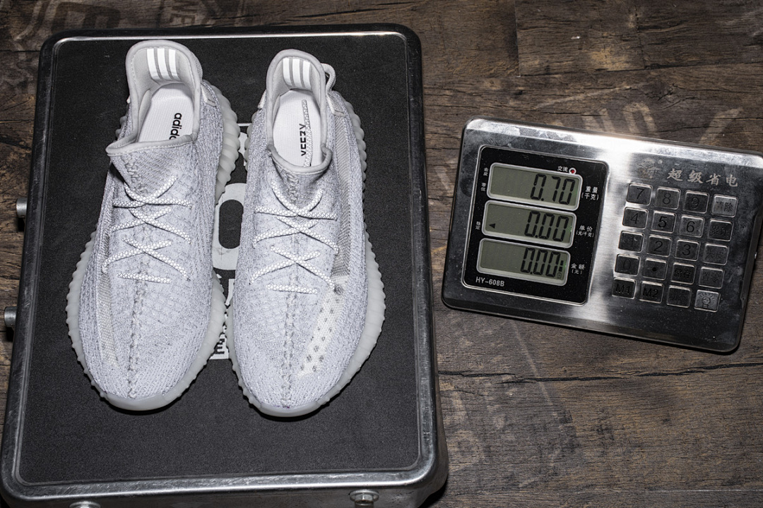 【AB1AH】白满天星2367   椰子Adidas Yeezy 350 Boost V2 “Static Reflective”  EF2367