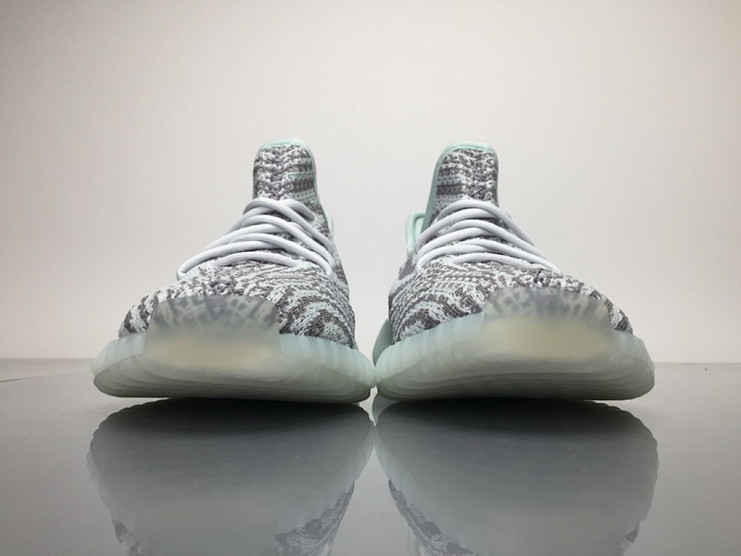 yupoo_363168_8e4d6f29.jpg 【AB1AH】冰蓝浅灰7571 本地真爆米花Adidas Yeezy Boost 350 V2 "Blue Tint” B37571