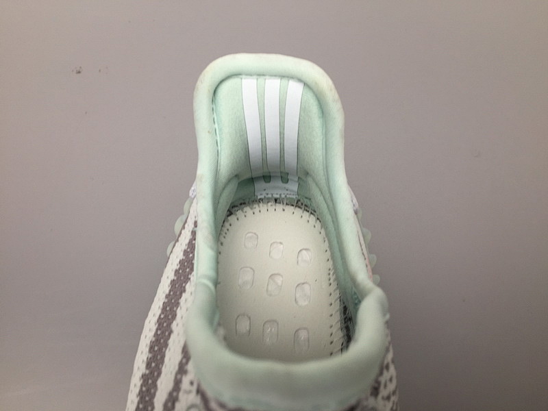 yupoo_363168_e72c4f67.jpg 【AB1AH】冰蓝浅灰7571 本地真爆米花Adidas Yeezy Boost 350 V2 "Blue Tint” B37571