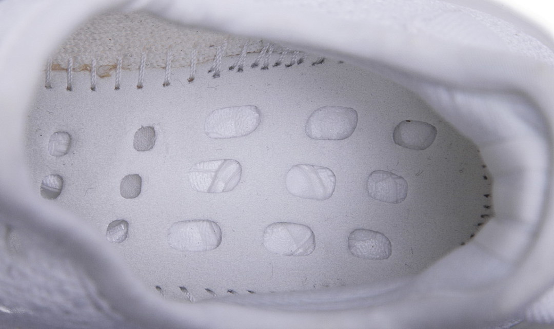 yupoo_363211_7aa6e177.jpg 【AB1AH】全白9366 阿迪达斯椰子350二代本地真爆米花 CP9366 Adidas Yeezy Boost 350 V2 Cream White Real Boost