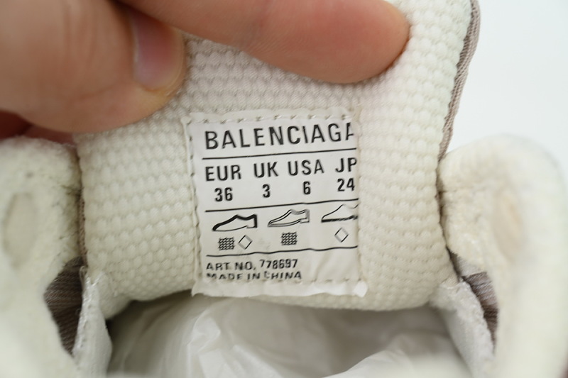 【DA0LJ】挂饰香槟L-1 巴黎10代跑鞋 778697 W3XBD 9188 Balenciaga 3XL Sneaker Eggshell Multico