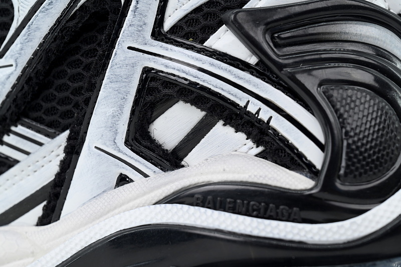 【EA1LJ】黑白-5 巴黎世家7代灯鞋减震运动跑步鞋 853225 WRNLD 9010 Balenciaga Runner Black and White