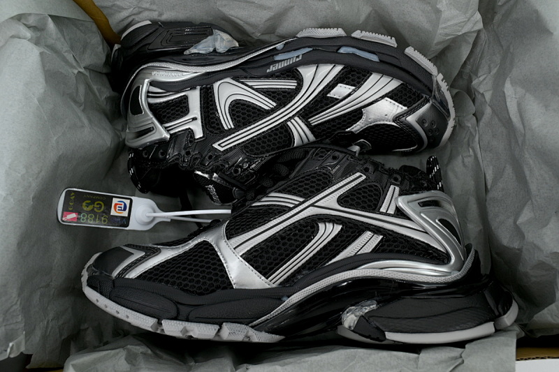 yupoo_364372_3f92f879.jpg 【CA1P7】黑银 巴黎世家7.5代减震运动跑步鞋 Balenciaga Runner Sneaker 'Black Silver'