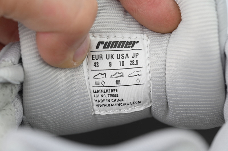 【EA5LJ】灰银色-16 巴黎世家2.0 779064 WRNNY 1180 Balenciaga  Runner2.0 Grey Silver