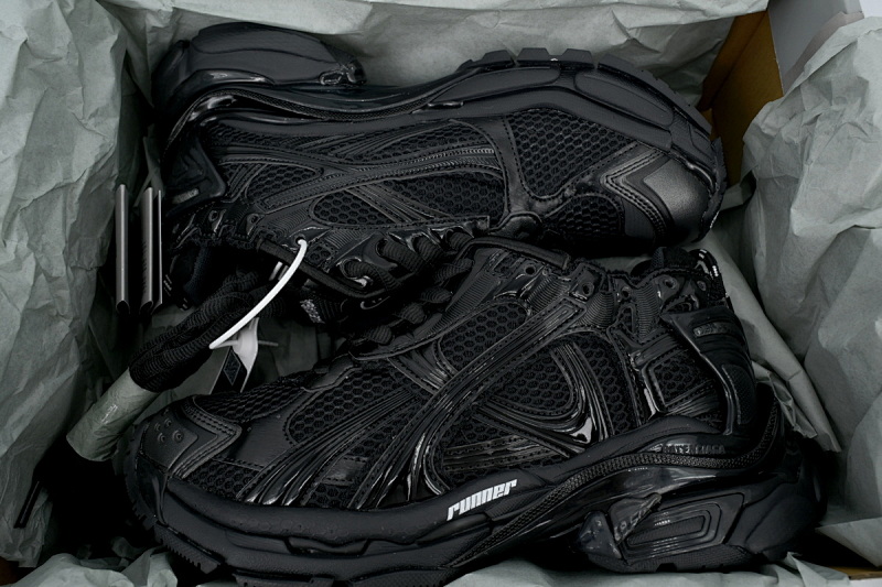 【EA0LJ】全黑-9 巴黎世家7.5代减震运动跑步鞋 772767 W3RNY 0135  Balenciaga Runner Sneaker All Black