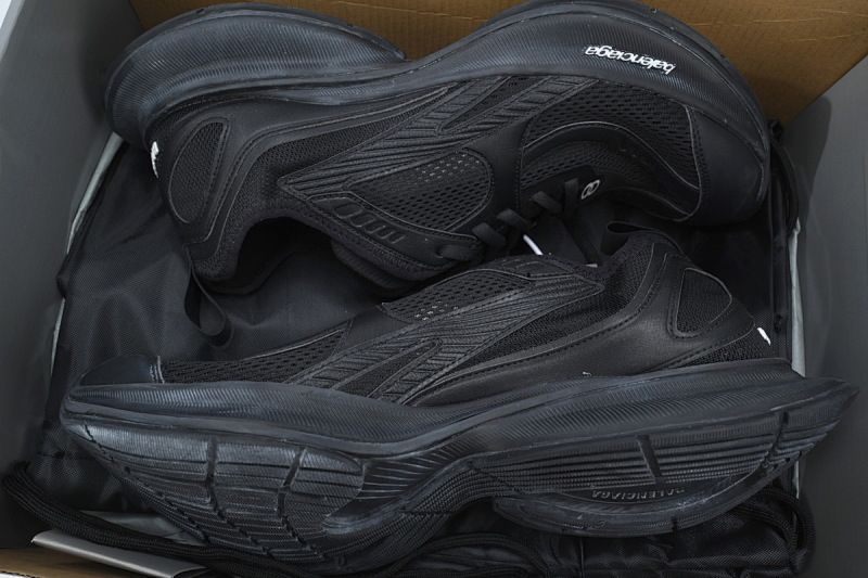 【CA5AH】黑色 巴黎13代跑鞋 793945 WFLGY 1000 Balenciaga Black