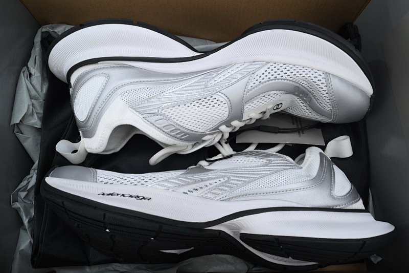 【CA5AH】白银 巴黎13代跑鞋 793945 WFLGY 9100 Balenciaga White Silver