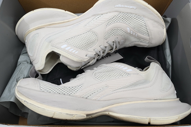 【CA5AH】白灰 巴黎13代跑鞋 793945 WFLGY 2000 Balenciaga White Grey