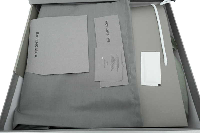 【EA7ET】军绿 巴黎世家 厚底马丁靴休闲军靴德比靴鞋 Balenciaga Strike Military Green