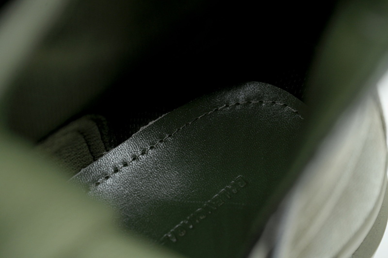 【EA7ET】军绿 巴黎世家 厚底马丁靴休闲军靴德比靴鞋 Balenciaga Strike Military Green