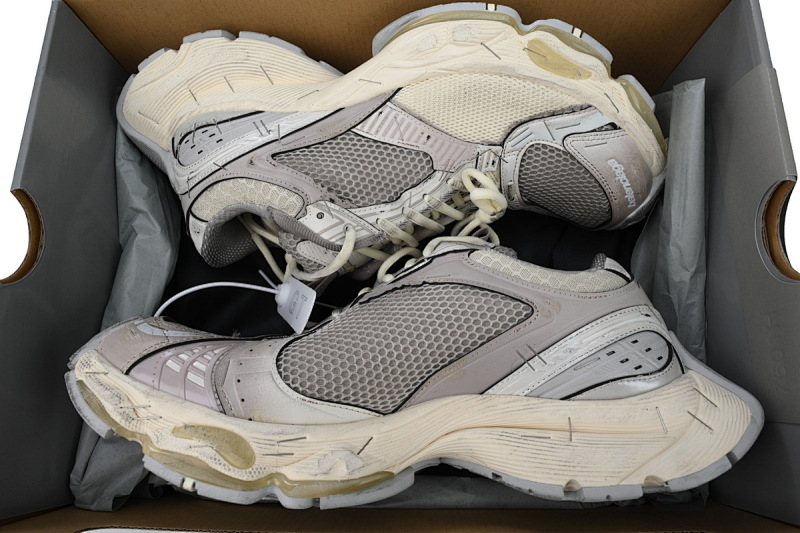 yupoo_366411_61ccf5fe.jpg 【CA3AH】订书钉白灰 巴黎14代老爹鞋 803681 W3ST4 9191 Balenciaga White Grey