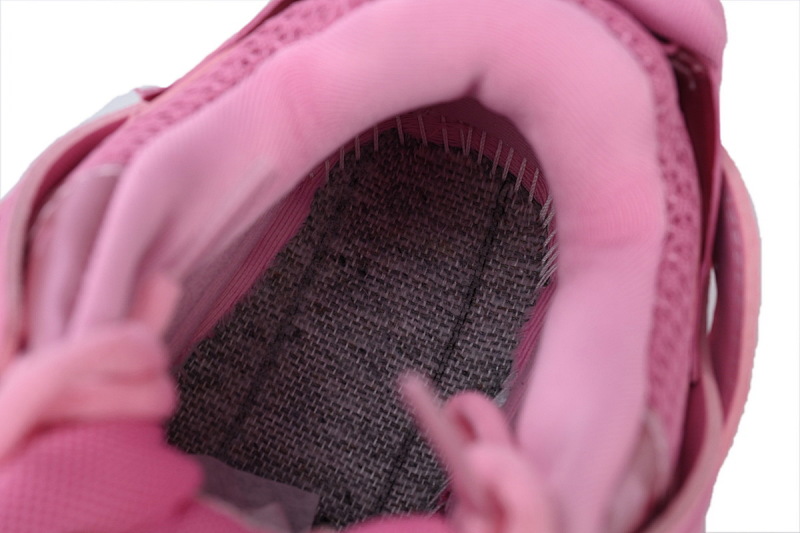 【DA0P7】粉色 巴黎3代时尚复古低帮跑鞋 Balenciaga Track Sneaker Pink