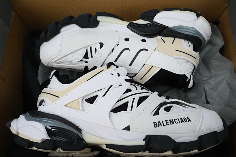 【DA0P7】白黑 巴黎3代时尚复古低帮跑鞋 Balenciaga Track Sneaker White Black
