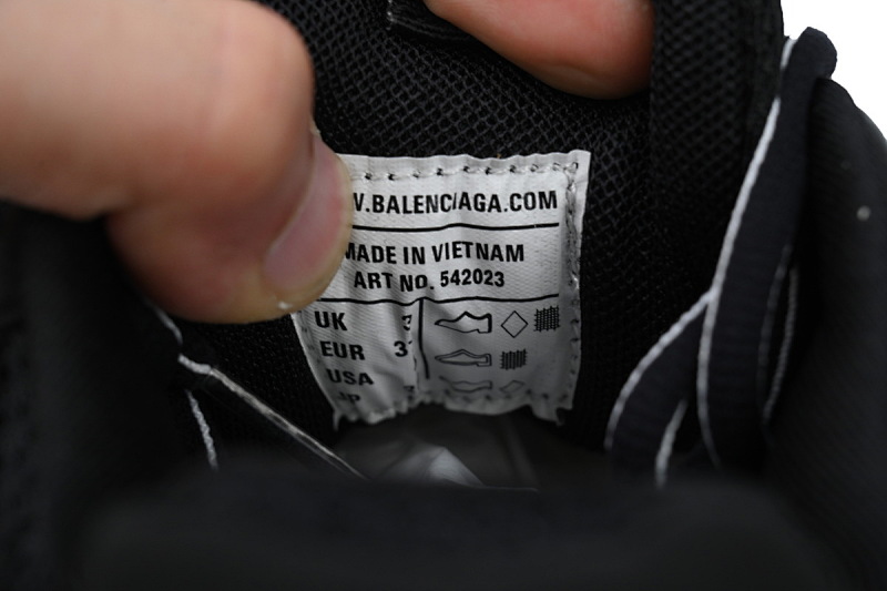 【DA0P7】黑色-1 巴黎3代时尚复古低帮跑鞋 Balenciaga Track Sneaker Black