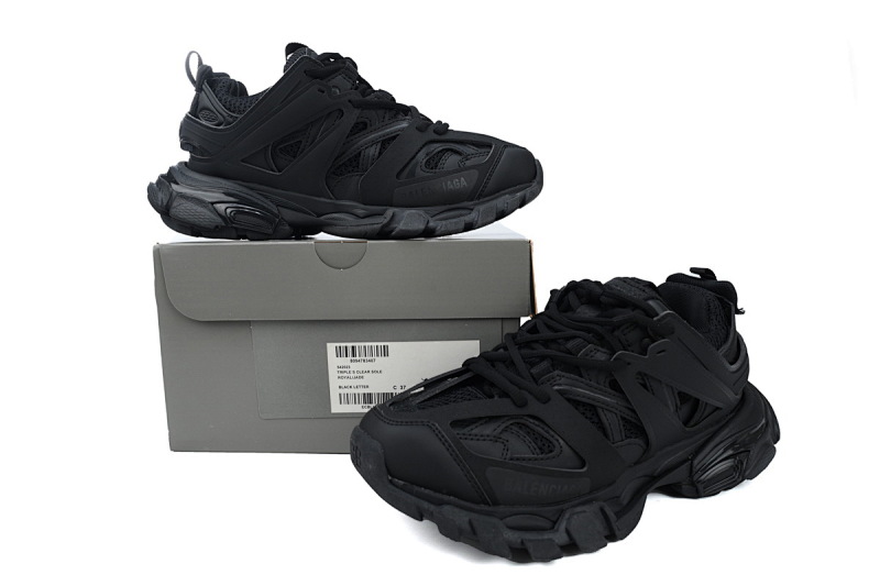 【DA0P7】全黑 巴黎3代时尚复古低帮跑鞋 Balenciaga Track Sneaker Black