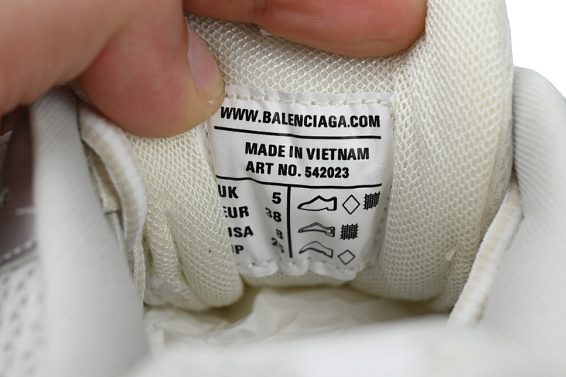 【DA0P7】白色 巴黎3代时尚复古低帮跑鞋 Balenciaga Track Sneaker White
