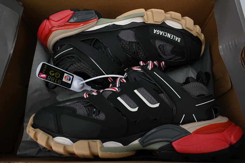 【DA0P7】黑红 巴黎3代时尚复古低帮跑鞋 Balenciaga Track Sneaker Black and Red