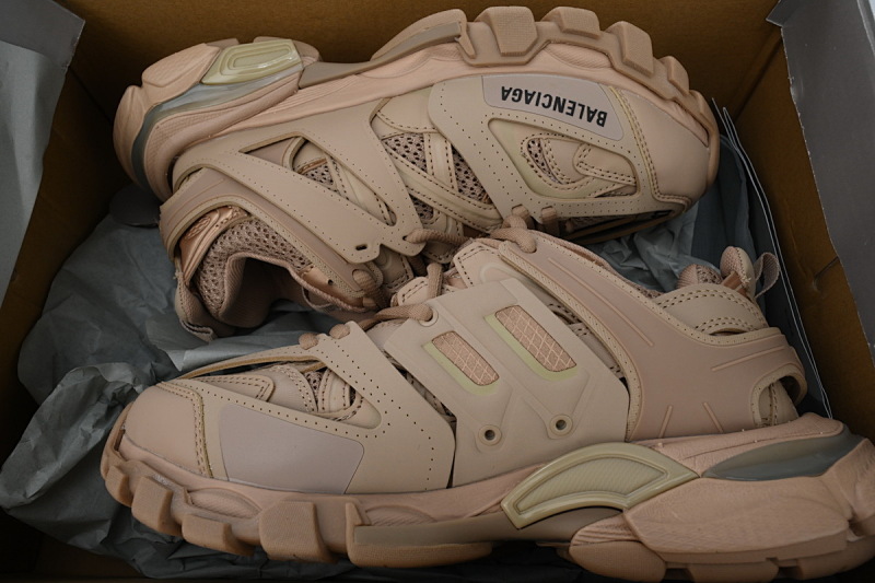 【DA0P7】土棕 巴黎3代时尚复古低帮跑鞋 Balenciaga Track Sneaker Earthy Brown