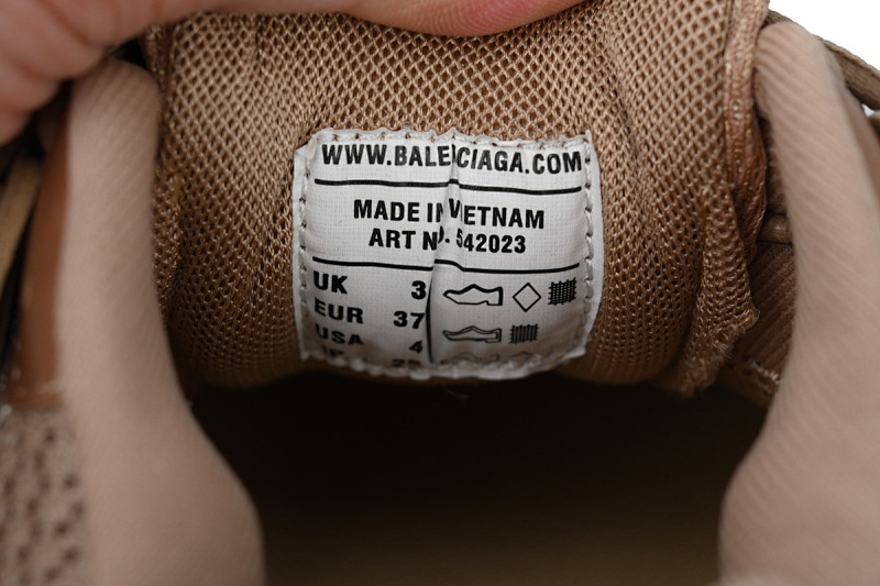 【DA0P7】土棕 巴黎3代时尚复古低帮跑鞋 Balenciaga Track Sneaker Earthy Brown