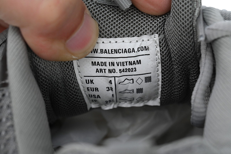 【DA0P7】灰色 巴黎3代时尚复古低帮跑鞋 Balenciaga Track Sneaker Grey