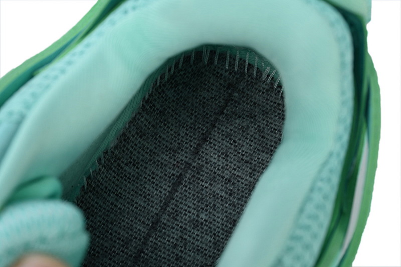 【DA0P7】薄荷绿 巴黎3代时尚复古低帮跑鞋 Balenciaga Track Sneaker Mint Green