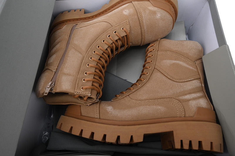 【EA7ET】棕色 巴黎世家 厚底马丁靴休闲军靴德比靴鞋 Balenciaga Strike Brown